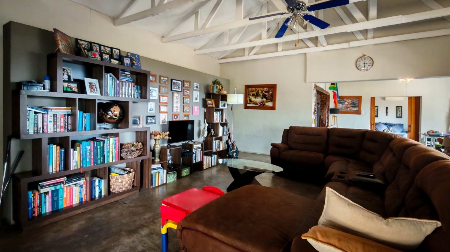 10 Bedroom Property for Sale in Hartbeespoort Rural North West